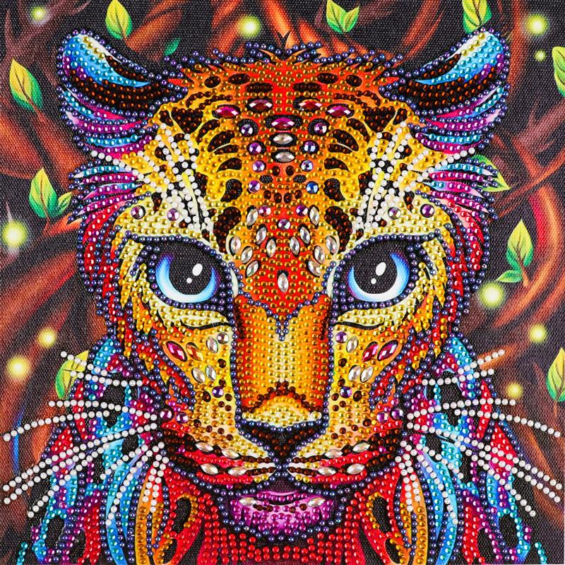 30X40cm cheetah 5D Diamond Painting( Special beads)